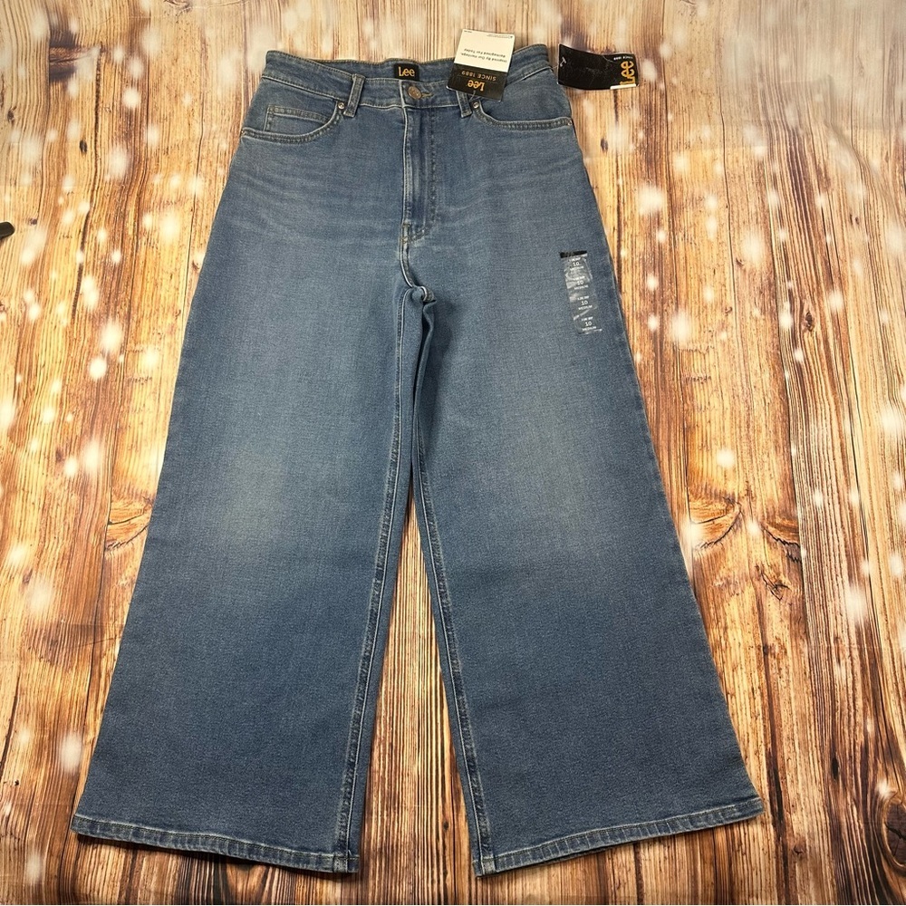 NWT Lee High Rise A Line Crop Women’s Jeans Size 10